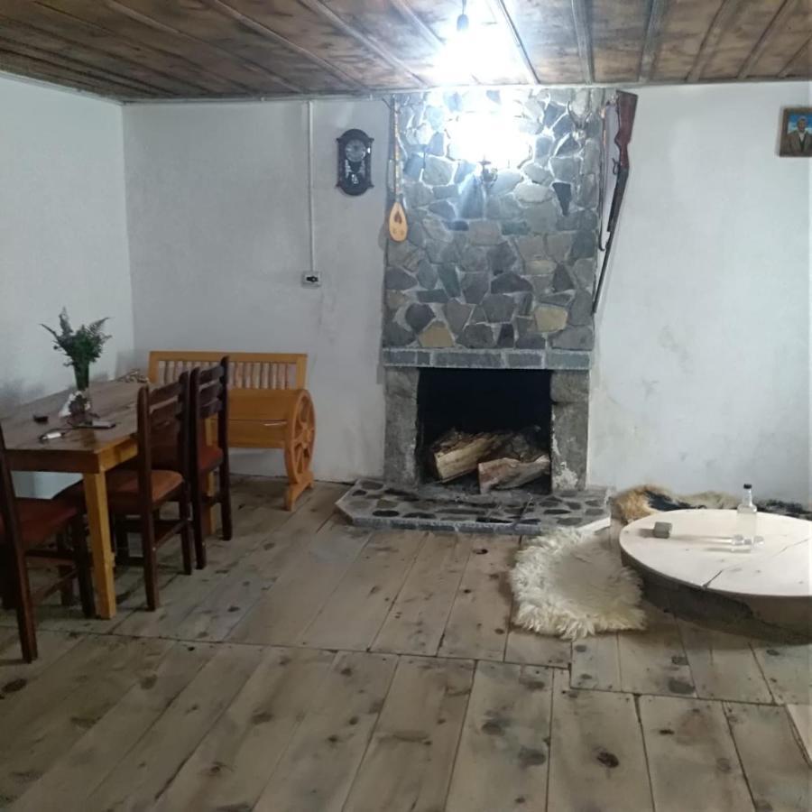 Marash Rrgalla Guesthouse Theth Extérieur photo